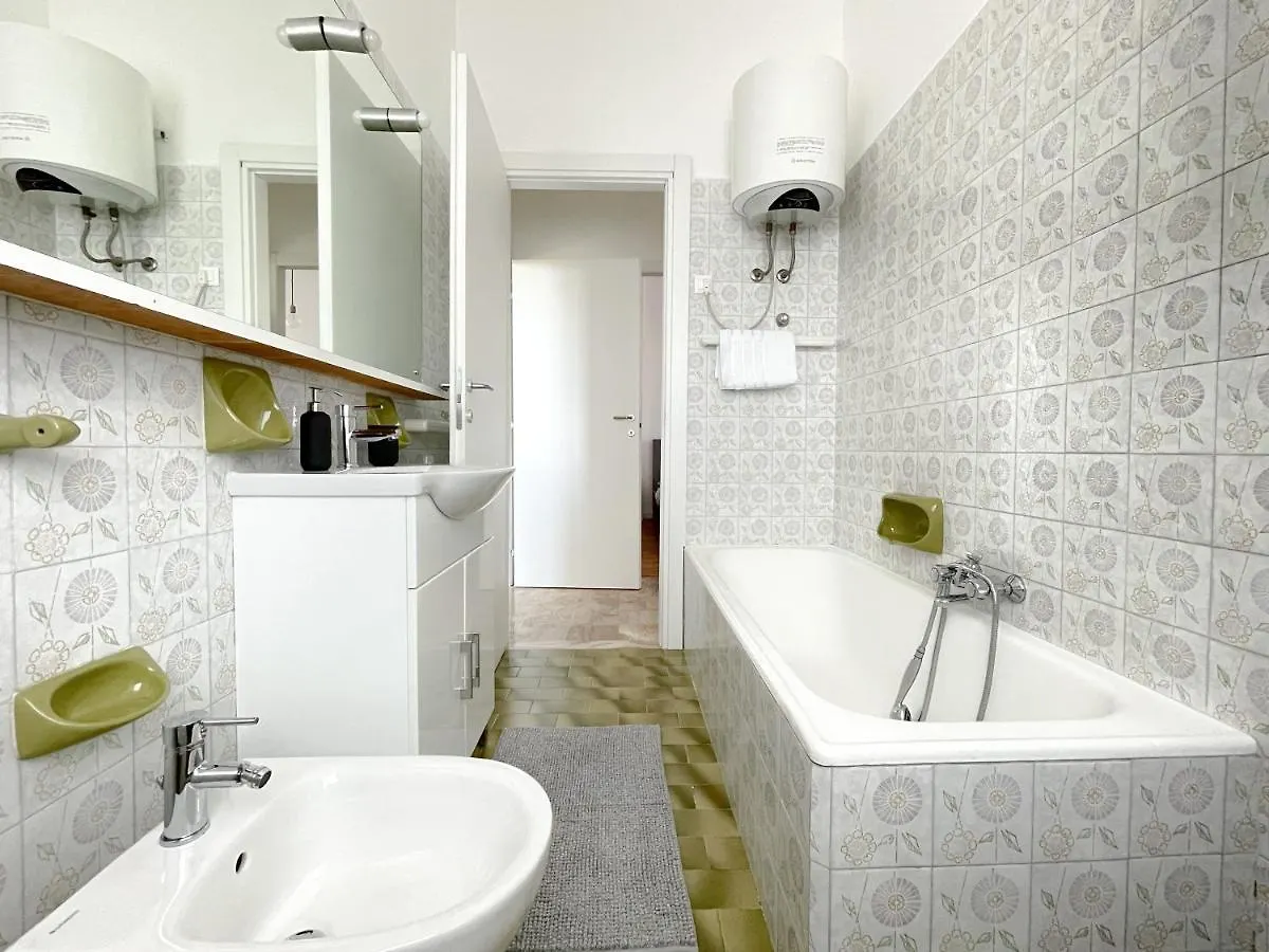 Accogliente Trilocale A Brescia Apartamento