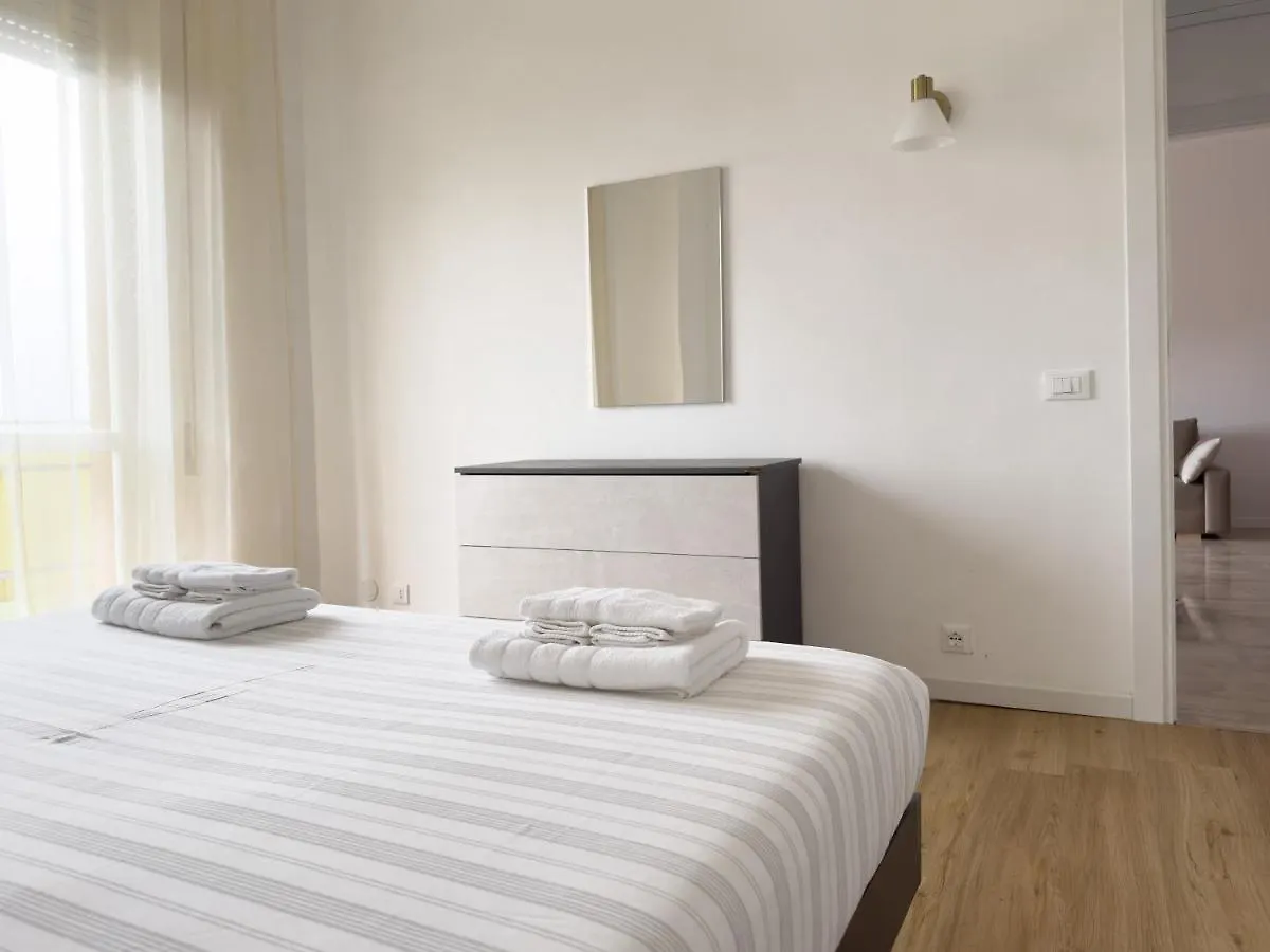 Accogliente Trilocale A Brescia Apartamento